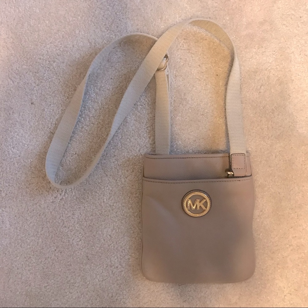 Michael Kors Beige Purse